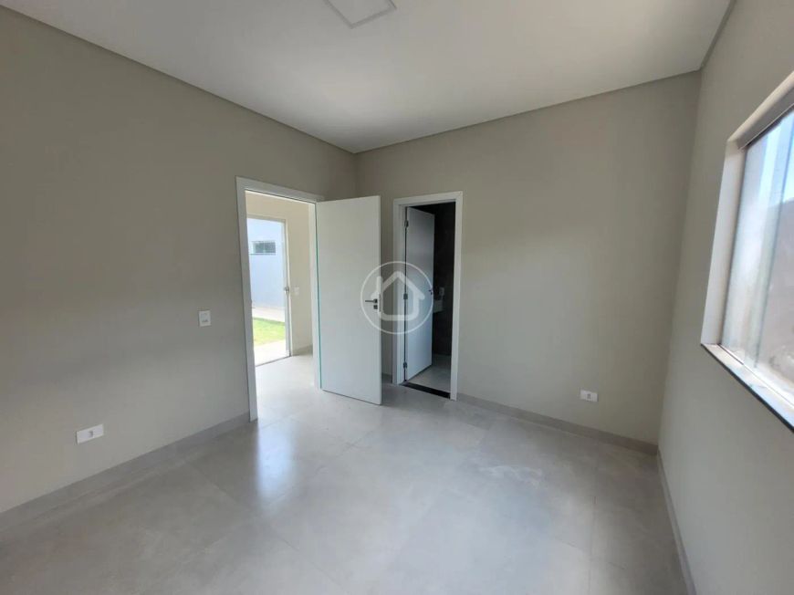 CASA COM 3 SUÍTES NO VILAS BOAS