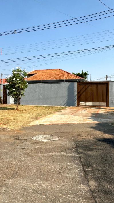 Casa Térrea em Vila Bandeirantes com 3 Quartos