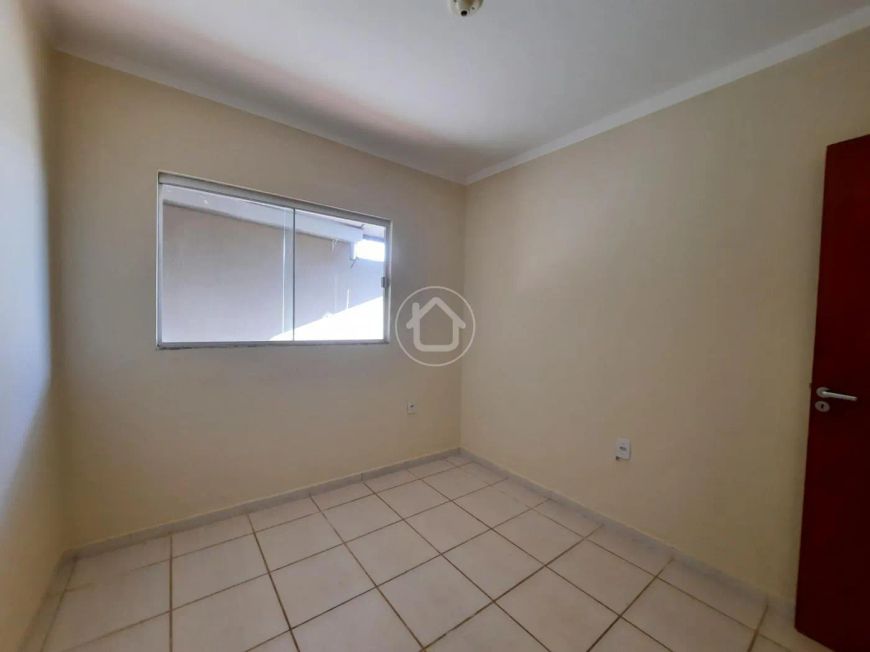 CASA NO BAIRRO SANTO EUGÊNIO