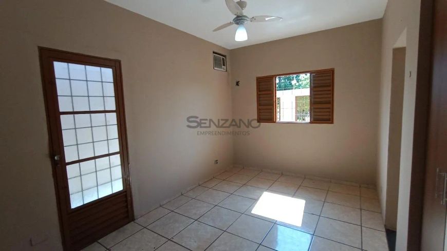 Casa Térrea em São Francisco - Campo Grande