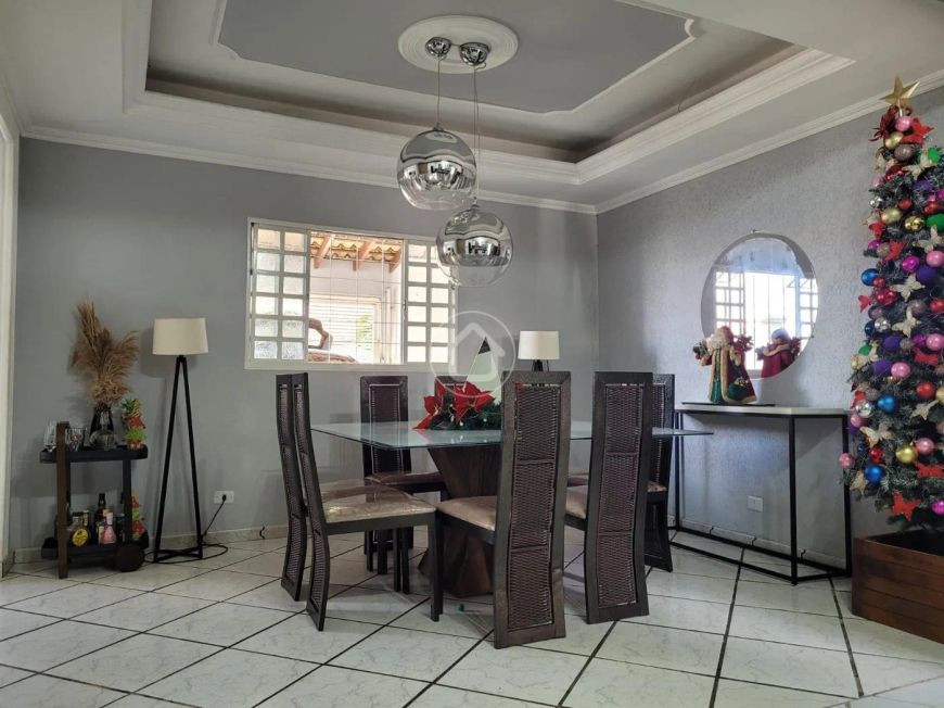MODERNA CASA NA VILA BANDEIRANTE