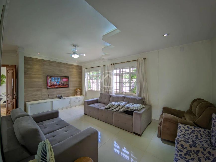 CASA NO GIOCONDO ORSI COM 4 QUARTOS E PISCINA