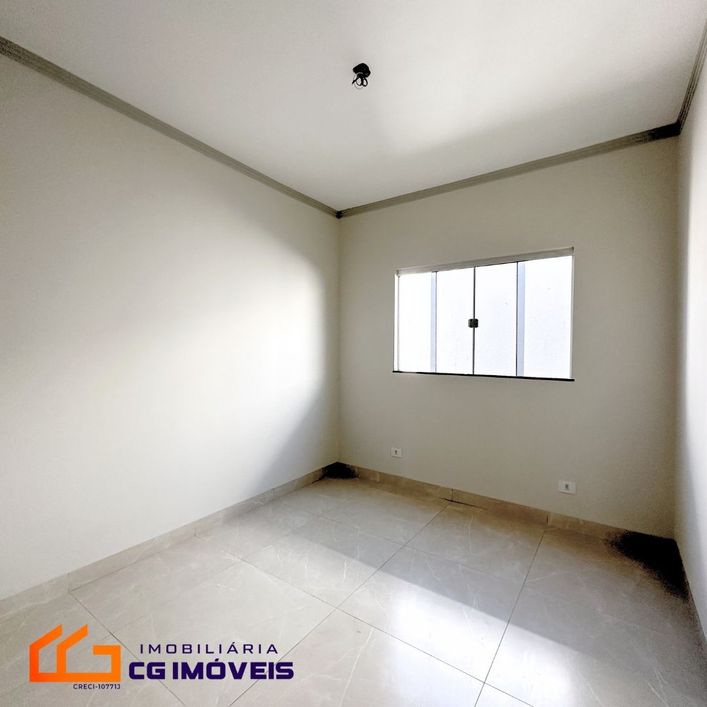 Casa á venda com 3 quartos sendo 1 suíte no Jardim Jacy em Campo Grande - MS