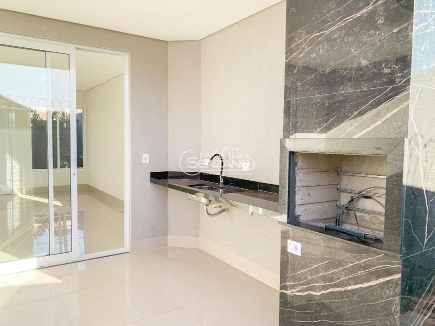 Sobrado à Venda Itanhangá Park, 3 suítes, 142m², R$ 1.2M
