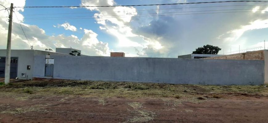 Campo Grande - Terreno Padrão - Vila Nasser