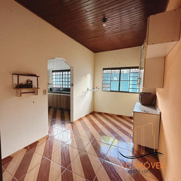 Casas á venda com salão comercial no bairro Jardim Anache em Campo Grande - MS