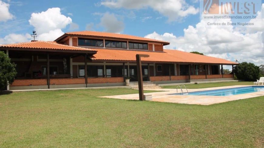 Oportunidade Imperdível: Linda Fazenda com Sede Luxuosa a 50 km de Campo Grande/MS