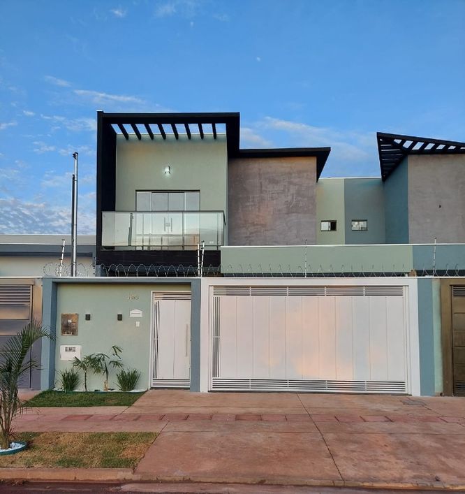 Sobrado à venda, 3 quartos, Coronel Antonino - Campo Grande/MS