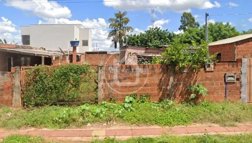 TERRENO NO BAIRRO VERANEIO