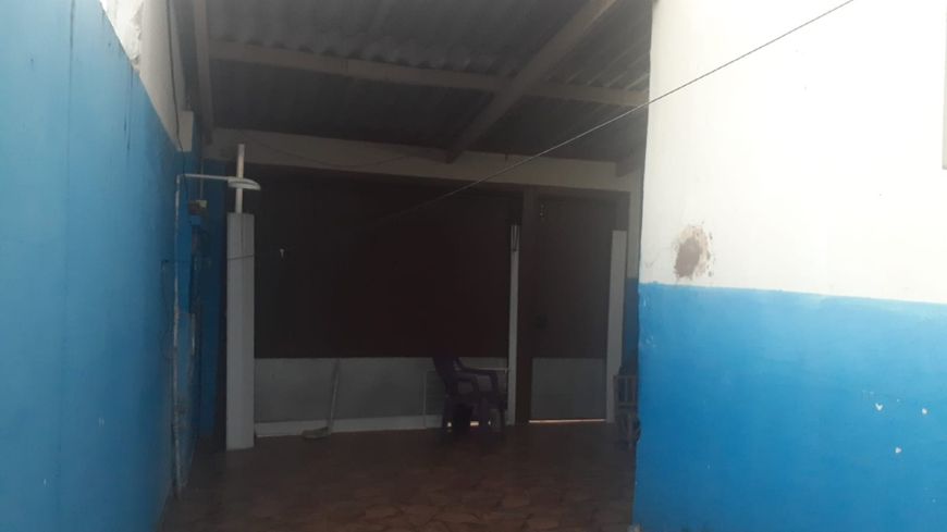 Terreno com 03 casas bem localizado