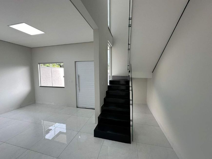 Sobrado à venda, 3 quartos, Vila Vilas Boas - Campo Grande/MS