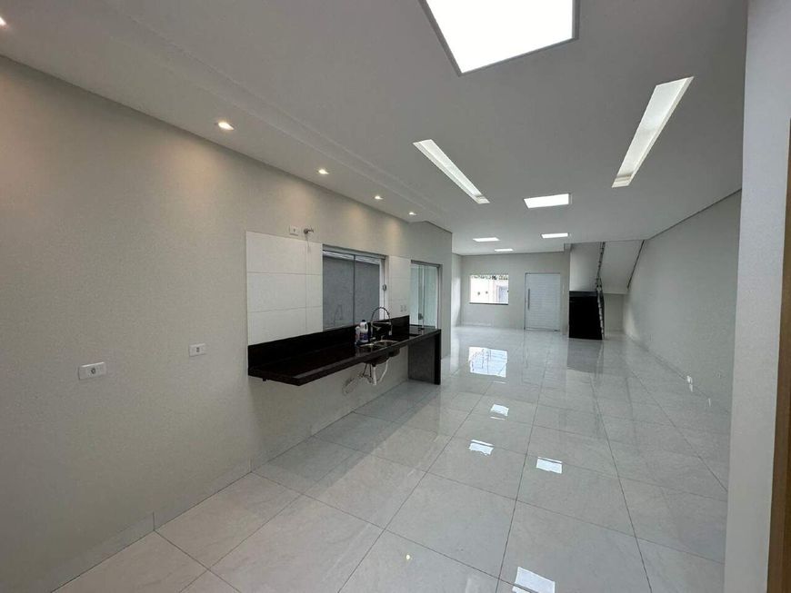 Sobrado à venda, 3 quartos, Vila Vilas Boas - Campo Grande/MS
