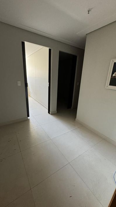 Oportunidade de Investimento: Sala Comercial à Venda no Edifício Victoria Office Tower!