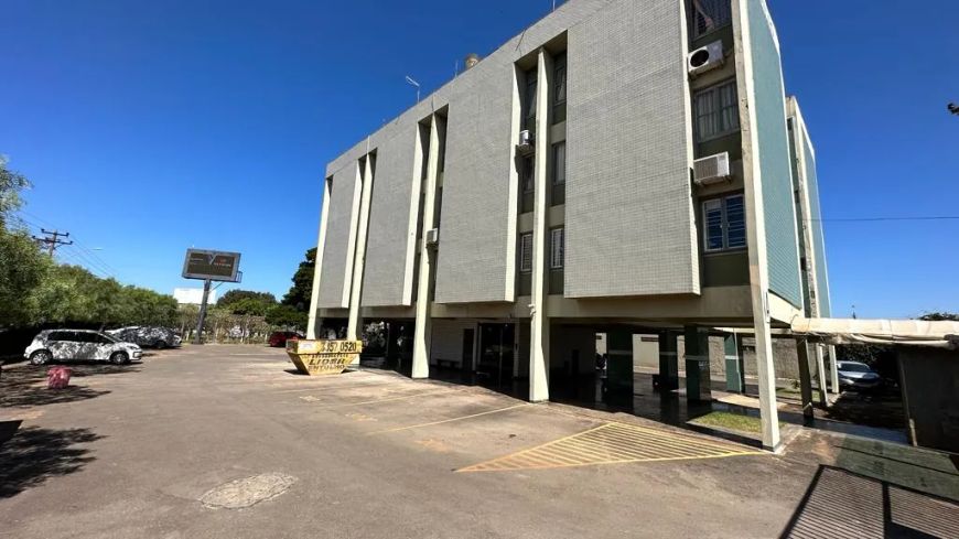 Edvaldo Moreira Vende 3 Quartos 4 Garagens Edifício Leandro CND 11 Taguatinga Norte Brasília DF