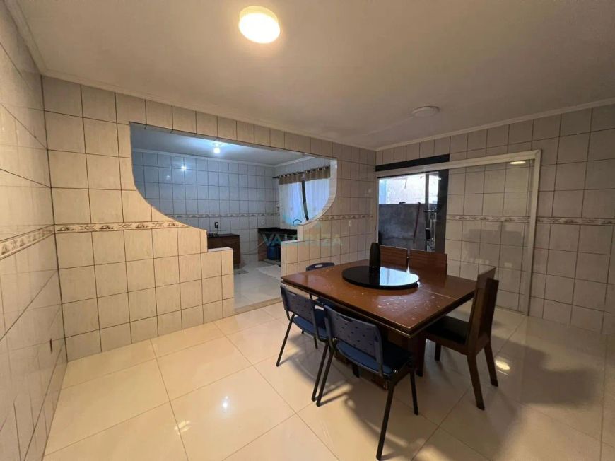 Casa para Venda em Brasília, Samambaia Sul (Samambaia), 4 dormitórios, 2 banheiros, 4 vagas