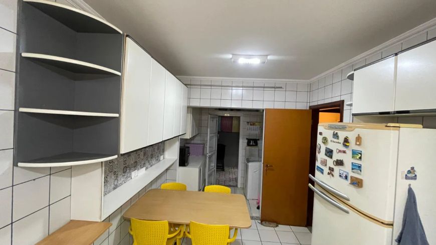 Lindo Sobrado à Venda no Bairro Chácara Cachoeira