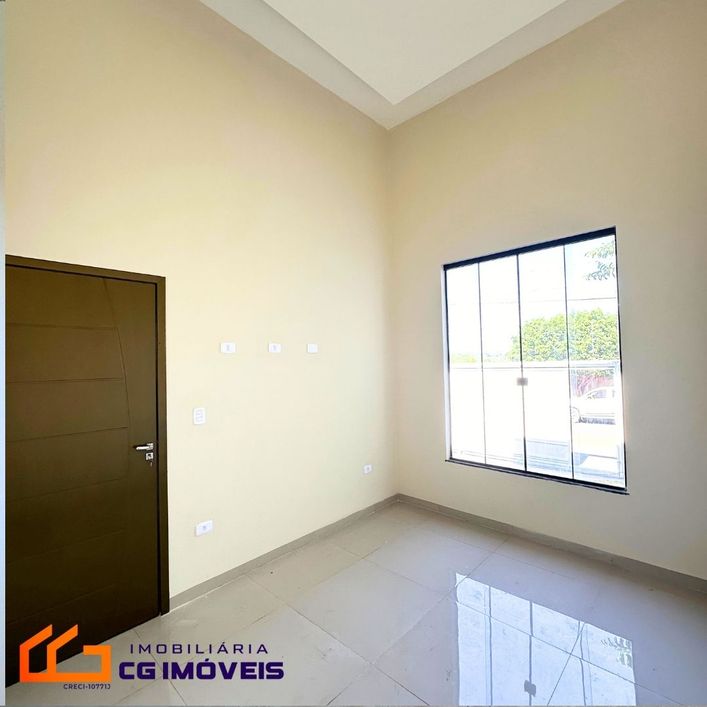 Casa á venda com 3 quartos sendo 1 suíte no Jardim Monumento em Campo Grande - MS
