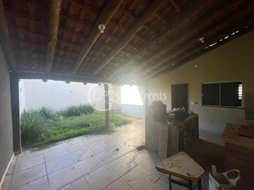 Casa à venda em Campo Grande-MS, Jardim Bonança: 3 quartos, 2 salas, 1 banheiro, 3 vagas de garagem,