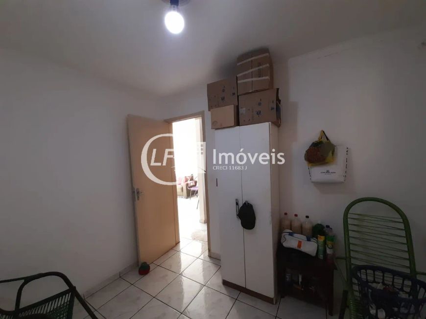 Linda Casa em Condomínio Fechado.!!