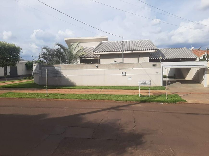 Belíssima Casa Térrea excelente para você morar