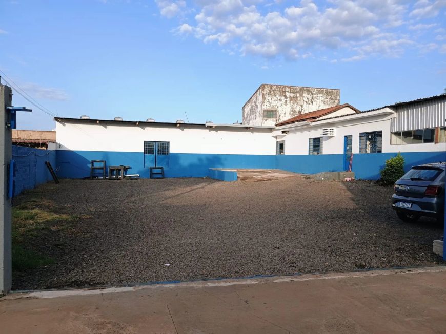📍Barracão no Bairro Monte Castelo