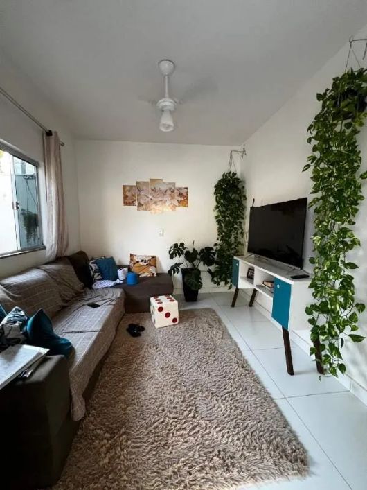 Excelente casa térrea com 02 kitnetes nos fundos!!!