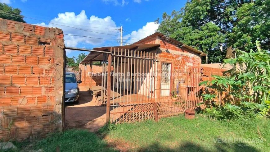VENDO TERRENO DE ESQUINA MEDINDO 450 M²