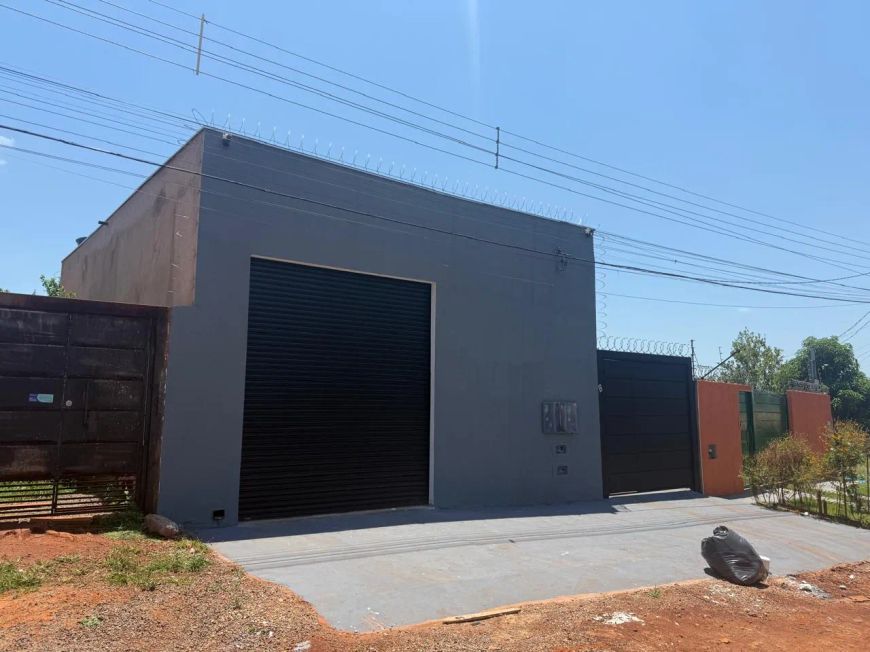 Imóvel para aluguel com 200 metros quadrados em Jardim Itamaracá - Campo Grande - MS