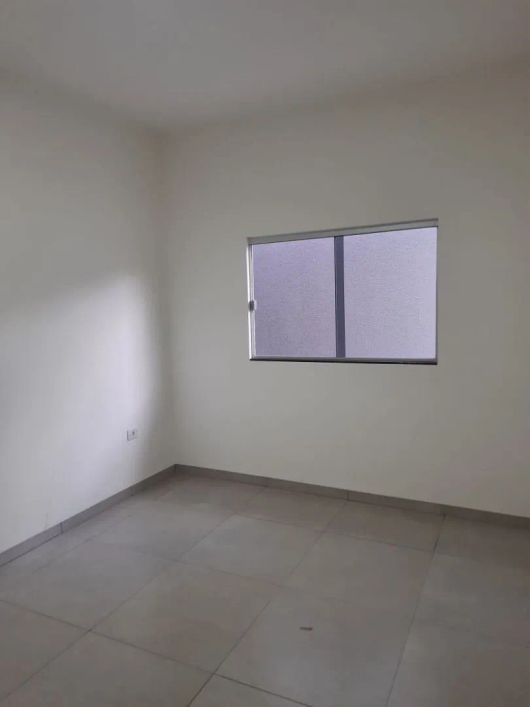 CASA NOVA BEM LOCALIZADA