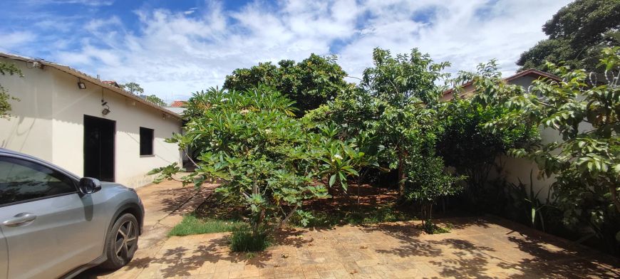 Linda Casa Disponível pra Locação e Venda!!