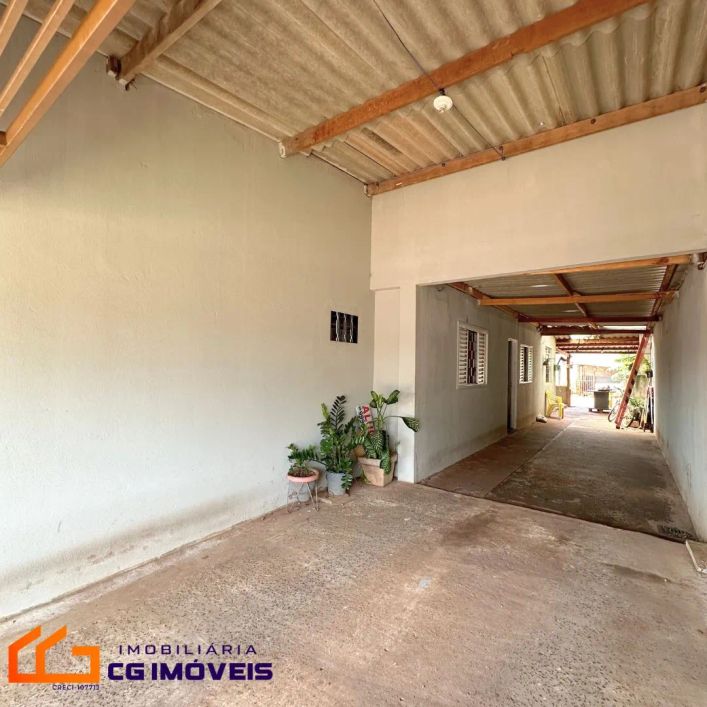 Casa á venda na avenida comercial com 2 salões no Bairro Nova Lima em Campo Grande - MS