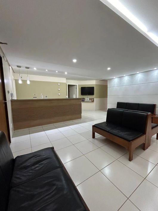 🩺 Consultório Médico – Com Secretária Inclusa