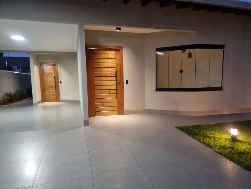 Casa para venda tem 199 metros quadrados com 3 quartos