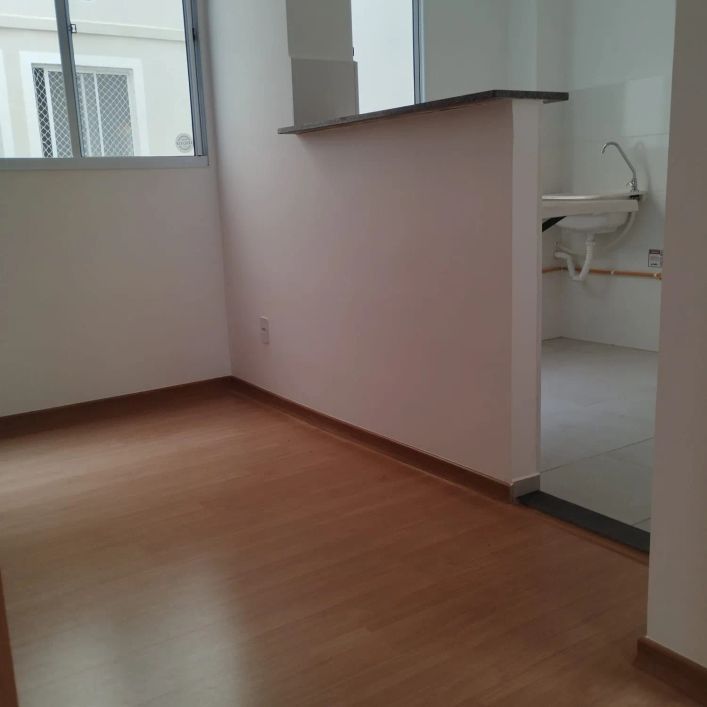 VENDO TRANSFERÊNCIA LINDO APARTAMENTO COM ELEVADOR