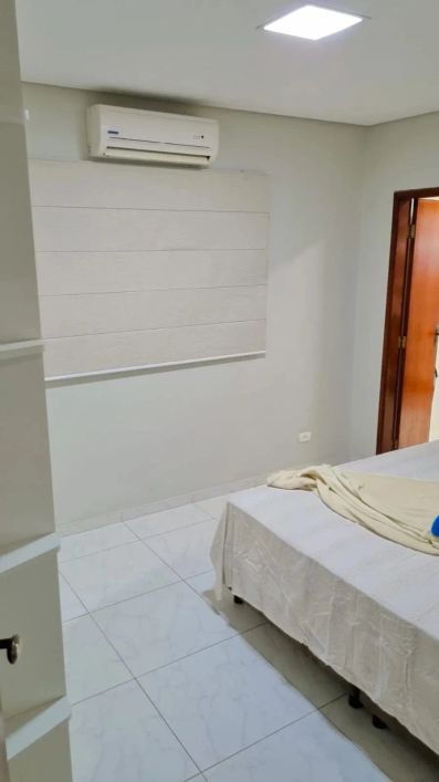 Casa térrea com ponto comercial á 100 m da hiroshima