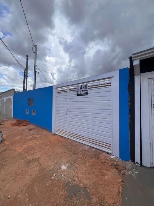 ALUGO 2 CASAS NO MESMO TERRENO, SENDO 1 CASA PRINCIPAL E UM KITNET NO FUNDO