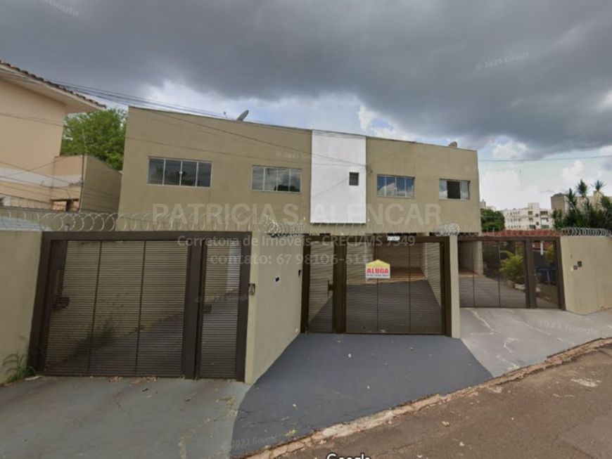 Apartamento com 03 quartos para locação.