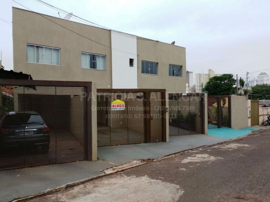 Apartamento com 03 quartos para locação.