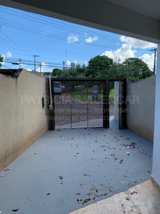 Apartamento com 03 quartos para locação.