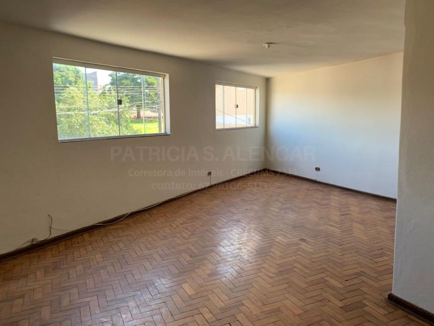 Apartamento com 03 quartos para locação.