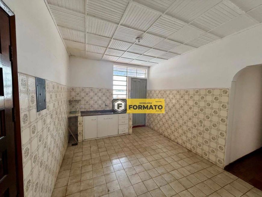 Apartamento com 3 dormitórios para alugar, 110 m² por R$ 1.150/mês - Vila Progresso - Campo Grande/M