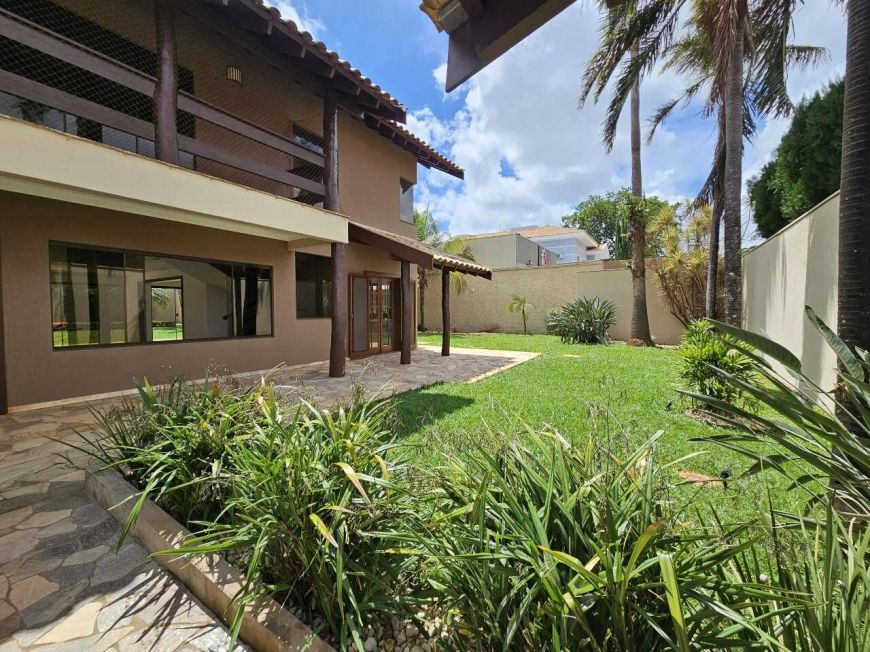 Sobrado para aluguel, 2 quartos, 2 suítes, 4 vagas, Chácara Cachoeira - Campo Grande/MS