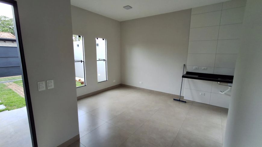 Casa para venda tem 50 metros quadrados com 2 quartos