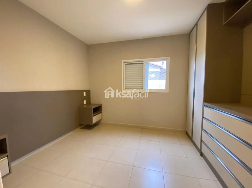 Apartamento semi-mobiliado com 03 quartos no Monte Castelo
