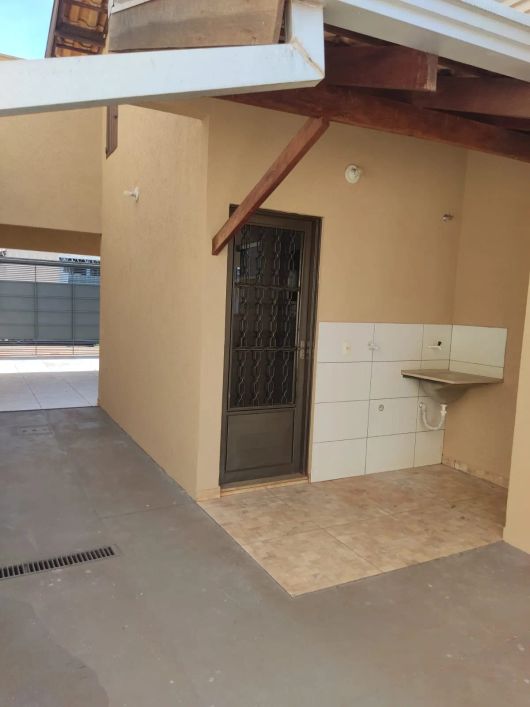 LOCAÇÃO CASA JARDIM SEMINÁRIO