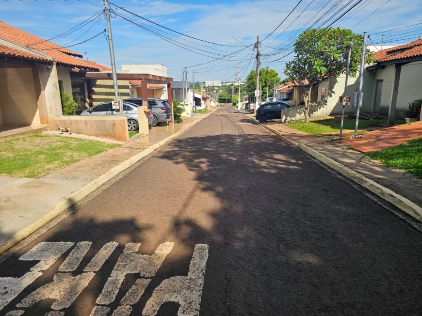 Imóvel para aluguel com 67 metros quadrados com 3 quartos em Monte Castelo - Campo Grande - MS
