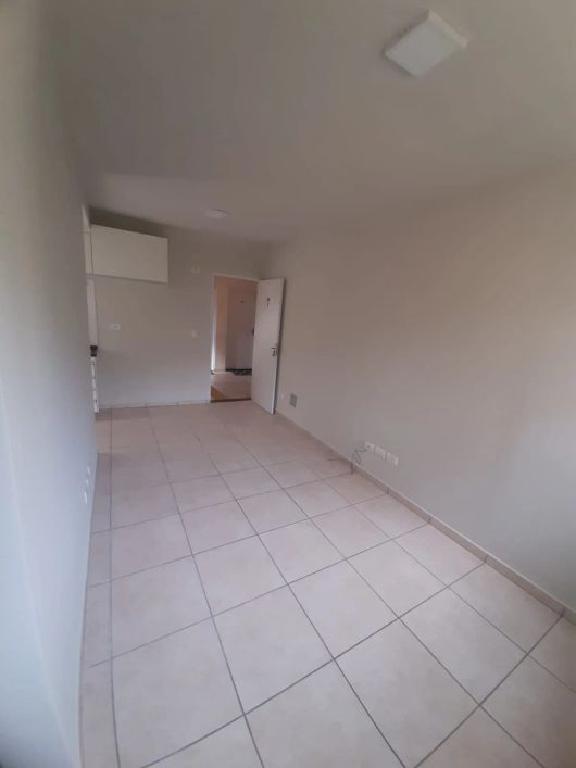 Imóvel para aluguel possui 45 metros quadrados com 2 quartos