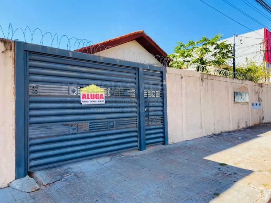 Casa em condomínio na Vila Glória