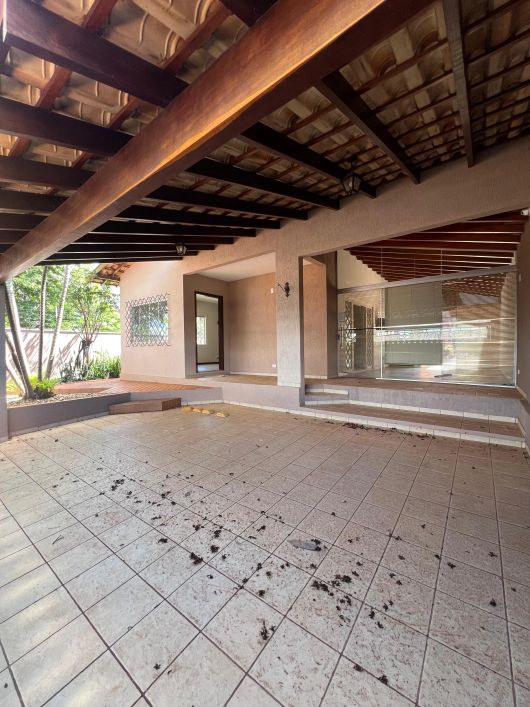 Casa térrea dupla aptidão no Jardim dos Estados com 4 quartos