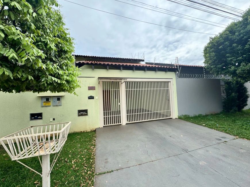 Térrea para aluguel tem 50 metros quadrados com 2 quartos em Coronel Antonino - Campo Grande - MS